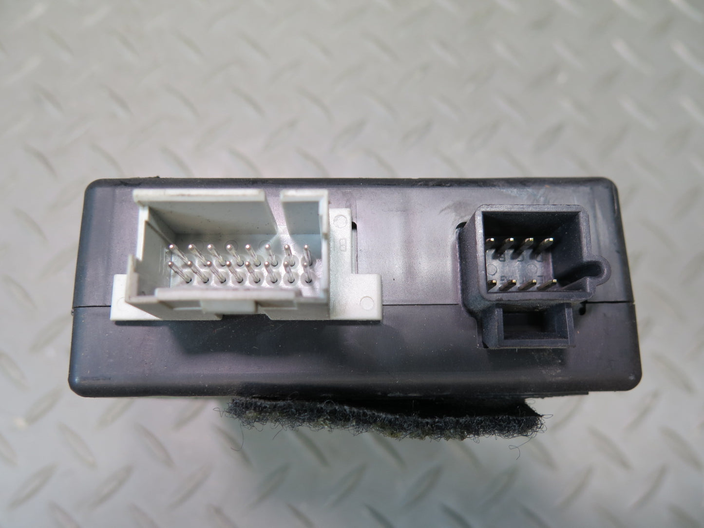 92-93 Chevrolet Corvette C4 Keyless Entry Theft Locking Control Module OEM