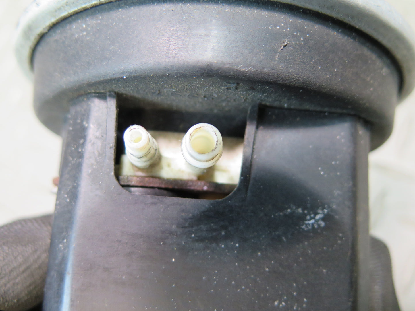 90-96 Chevrolet Corvette C4 Cruise Control Vacuum Actuator 25110835 OEM