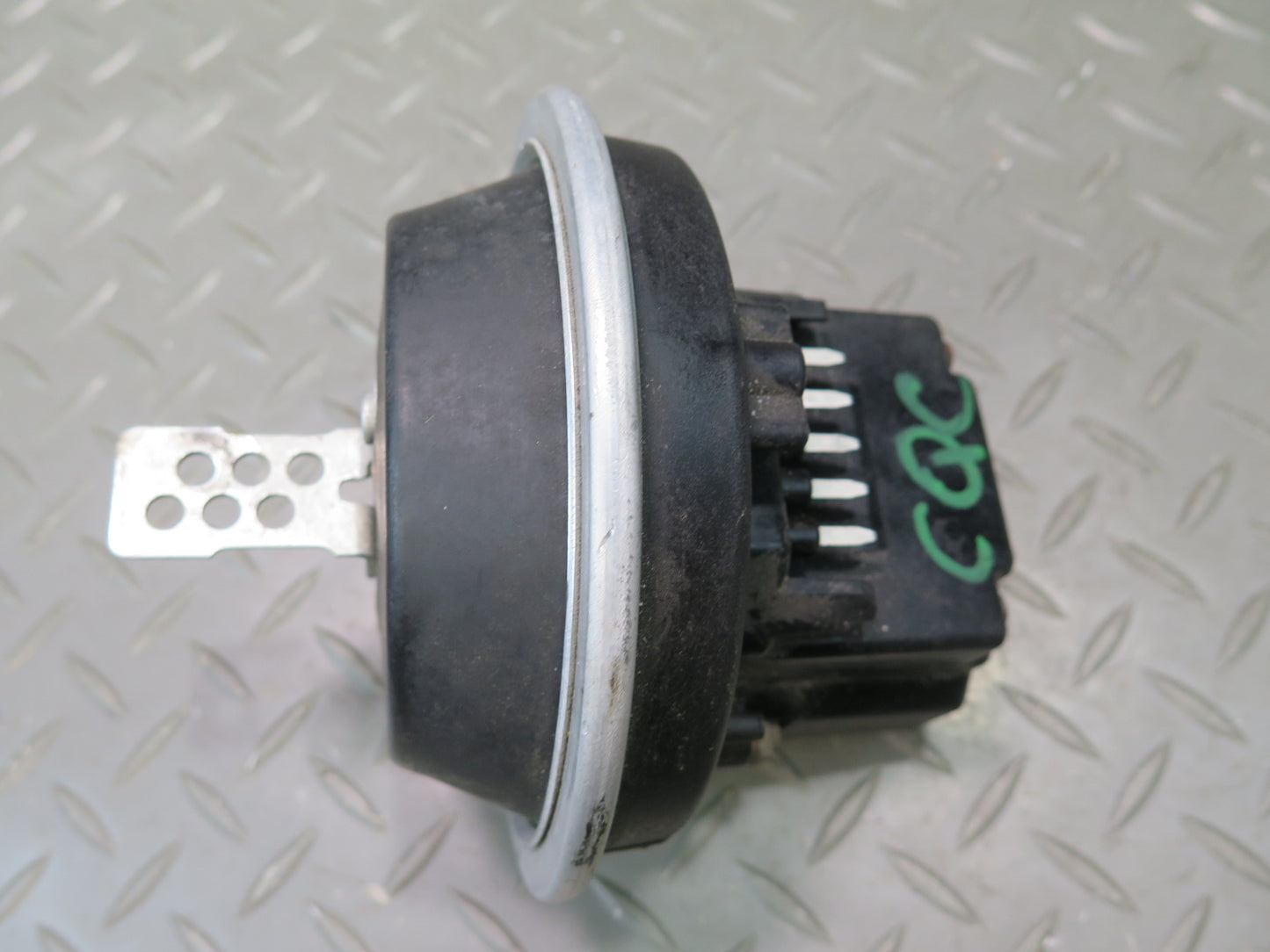 90-96 Chevrolet Corvette C4 Cruise Control Vacuum Actuator 25110835 OEM