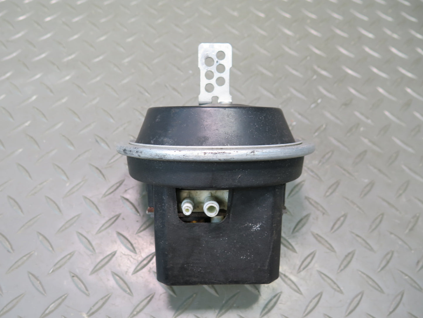 90-96 Chevrolet Corvette C4 Cruise Control Vacuum Actuator 25110835 OEM