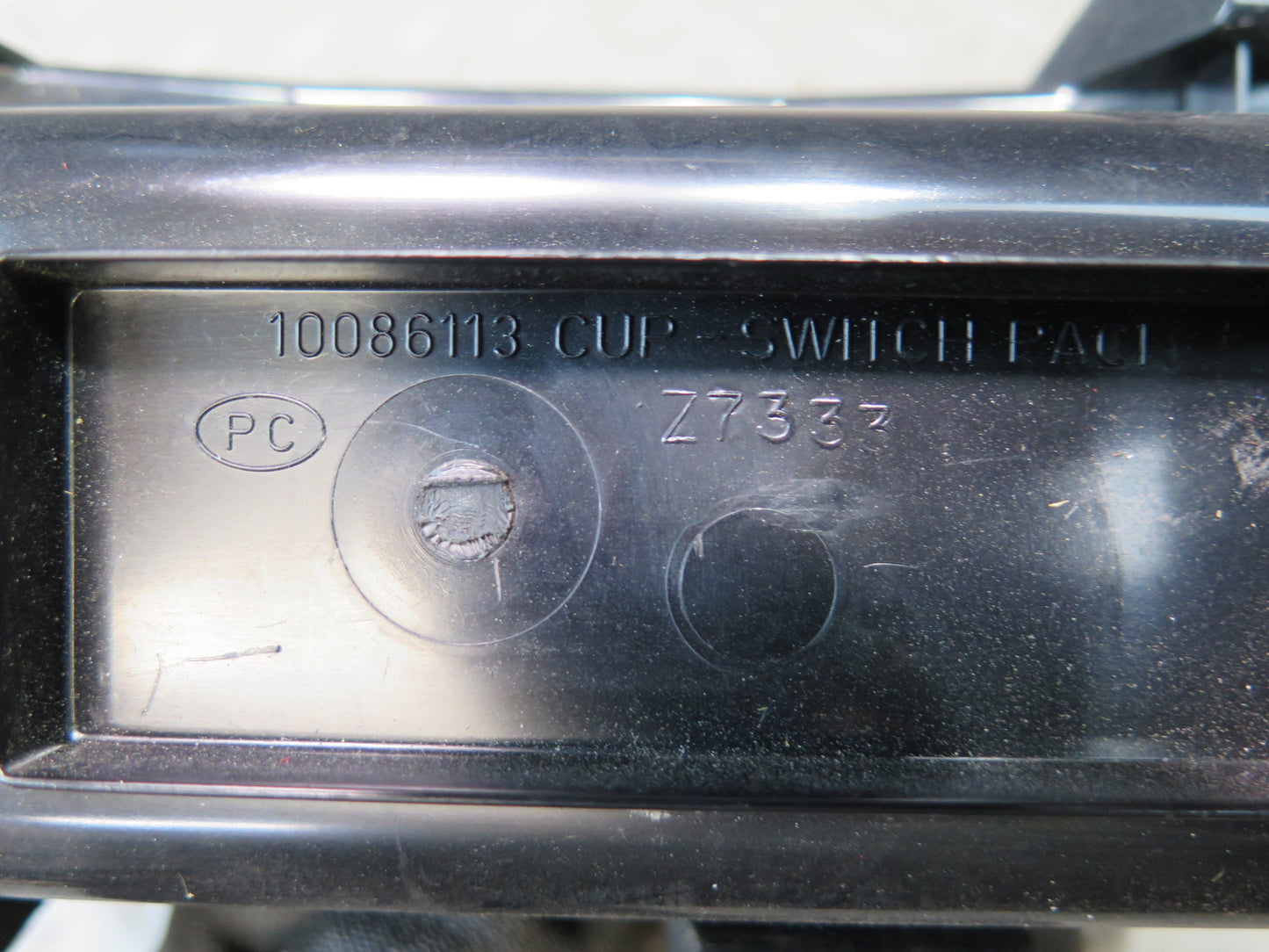 90-96 Chevrolet Corvette C4 Seat Switch CUP Compartment Storage BIN 10086113 OEM