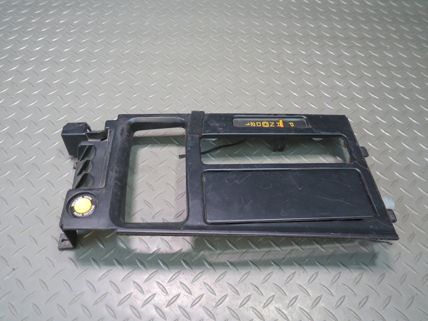 92-93 Chevrolet Corvette C4 Center Console Trim Cover Panel 10086104 OEM