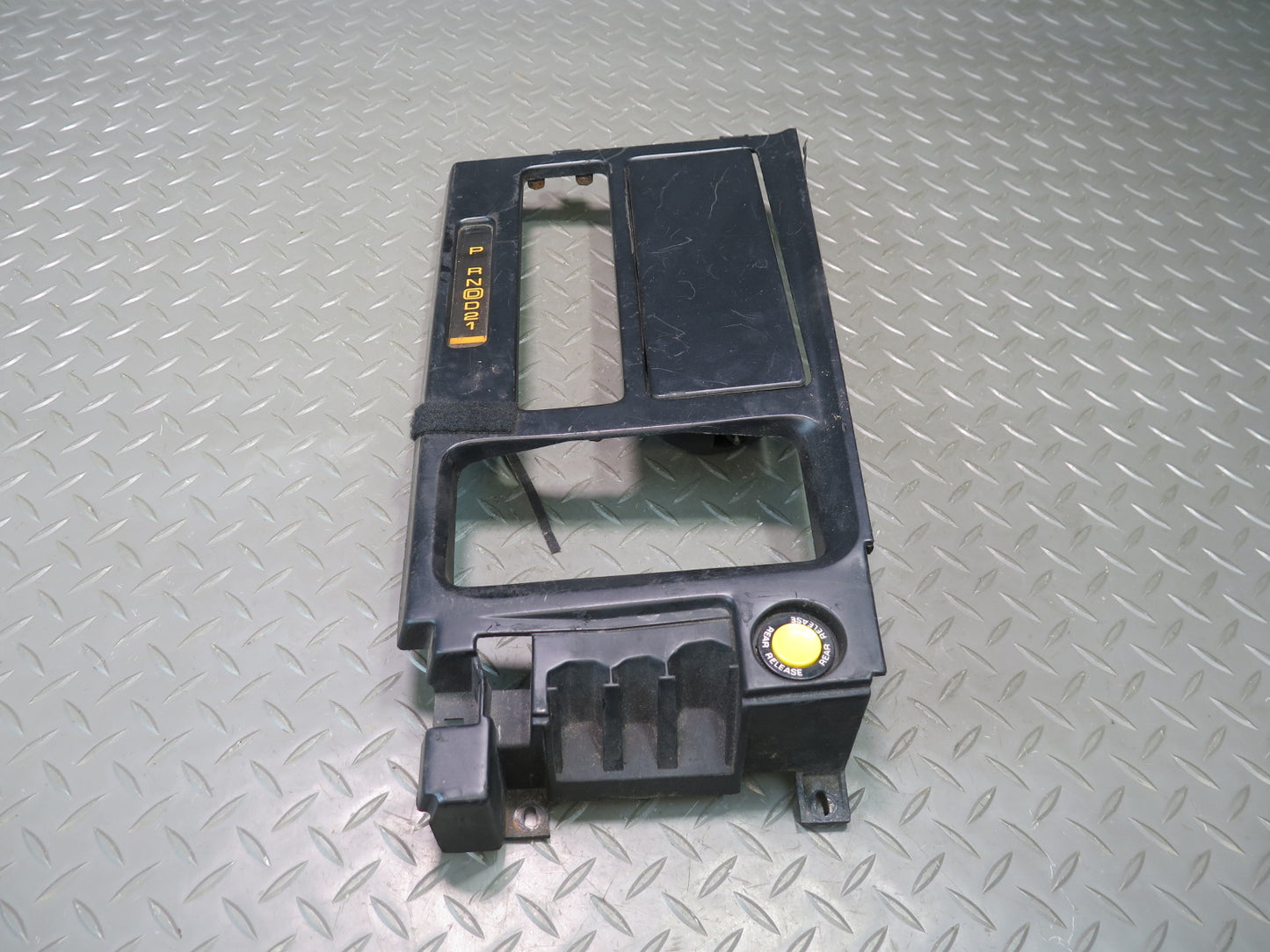 92-93 Chevrolet Corvette C4 Center Console Trim Cover Panel 10086104 OEM