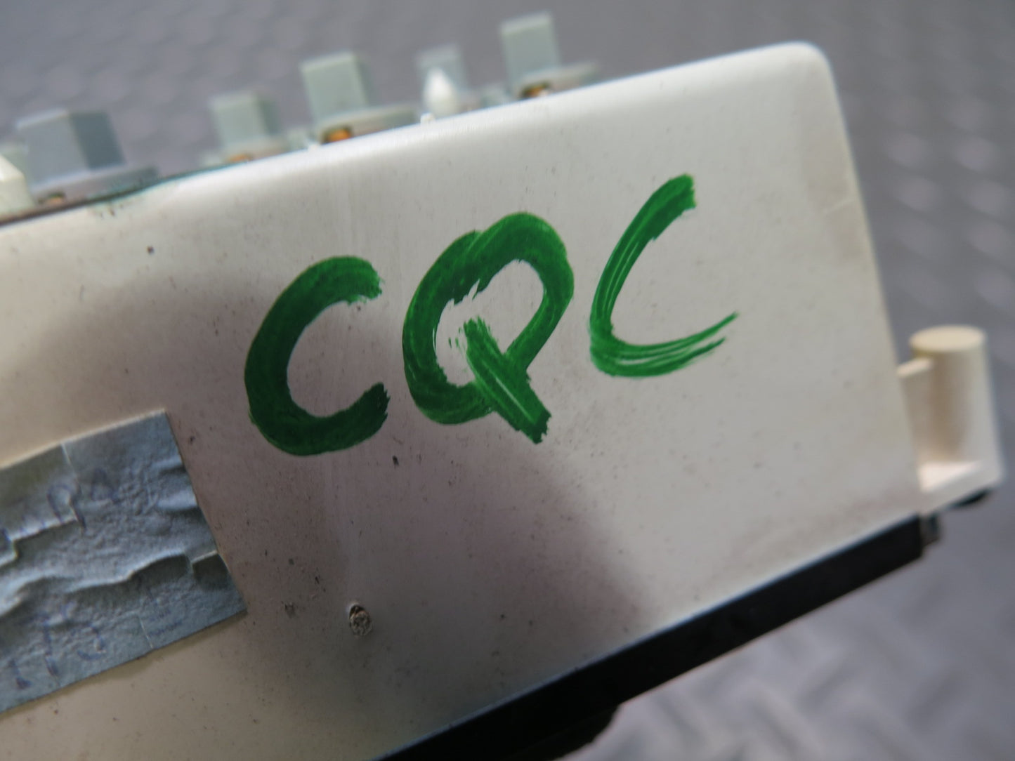 92-93 Chevrolet Corvette C4 Dash DIC Information Screen Display 16157161 OEM