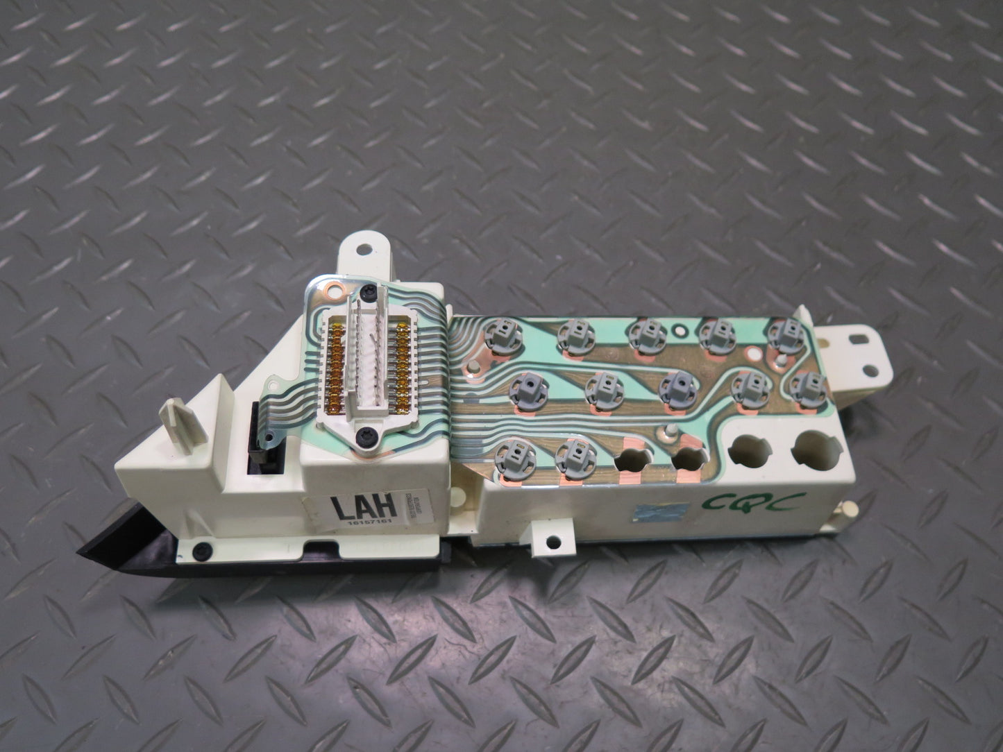 92-93 Chevrolet Corvette C4 Dash DIC Information Screen Display 16157161 OEM