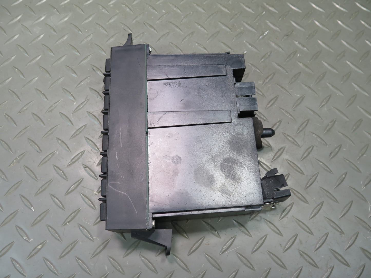 92-93 Chevrolet Corvette C4 A/C Heater Climate Control Switch Panel 16162371 OEM