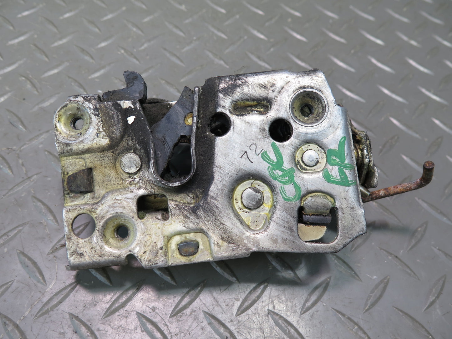 90-96 Chevrolet Corvette C4 Right Door Lock Latch Actuator OEM