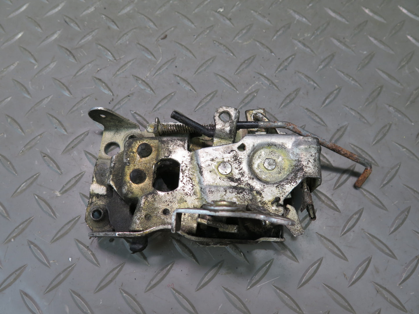 90-96 Chevrolet Corvette C4 Right Door Lock Latch Actuator OEM