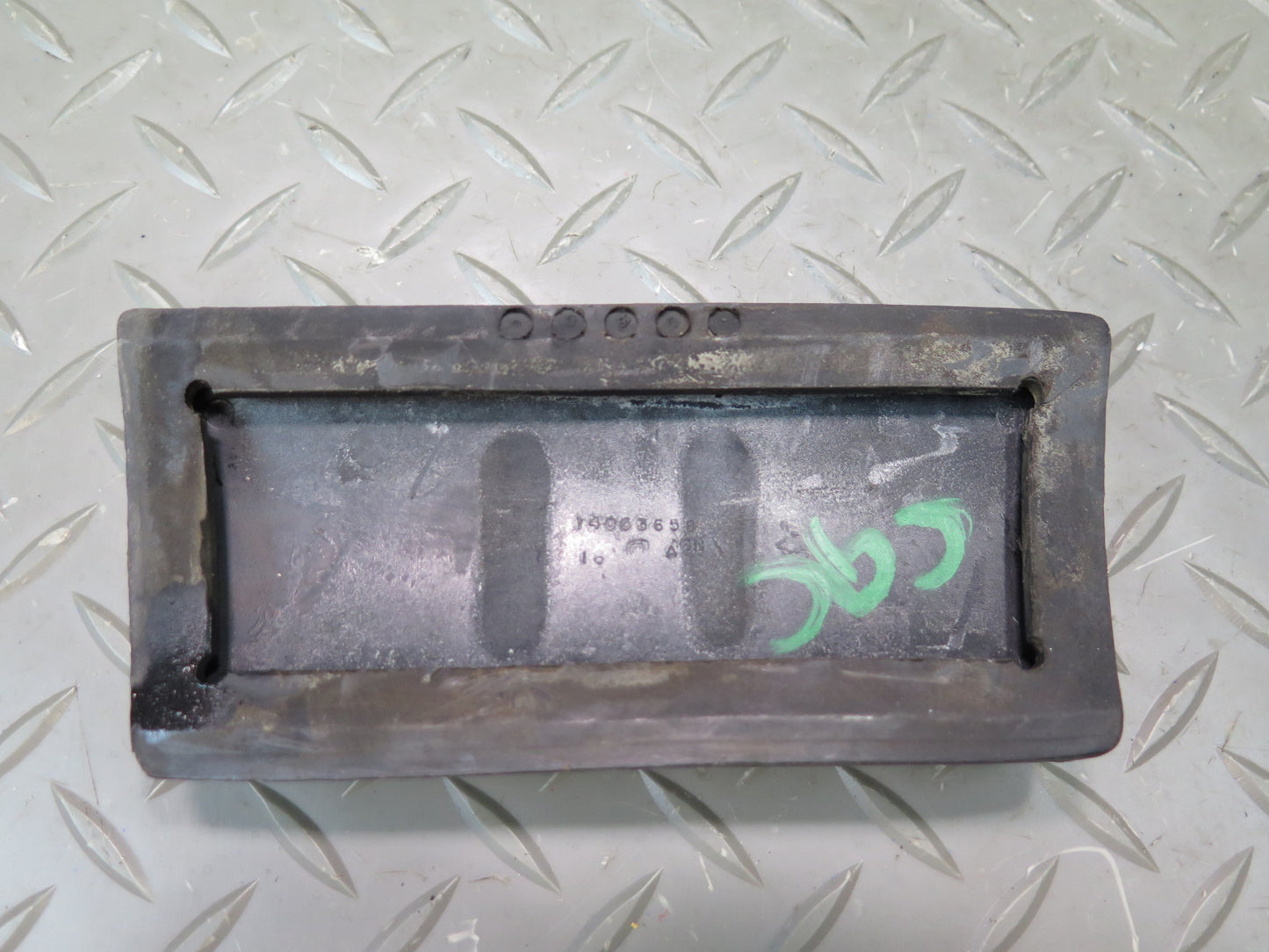 90-96 Chevrolet Corvette C4 Gas Acceleration Pedal & Brake Pedal Pad Set OEM