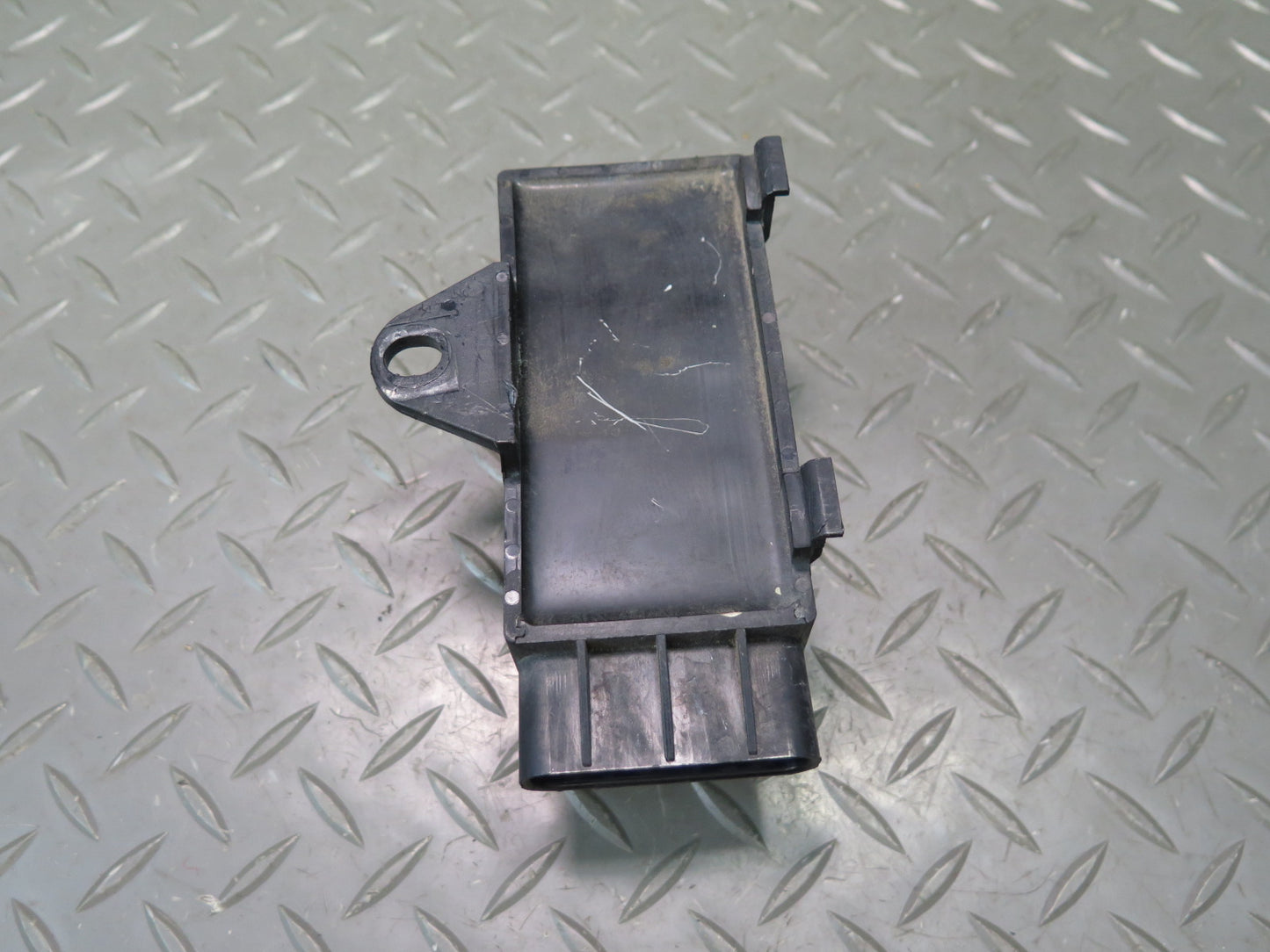 2004-2006 Cadillac XLR Gas Fuel Pump Control Module Unit 10337766