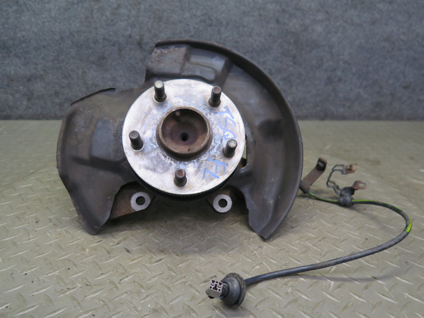 89-92 Toyota Supra MA70L Front Left Spindle Knuckle Wheel Hub Bearing w ABS OEM