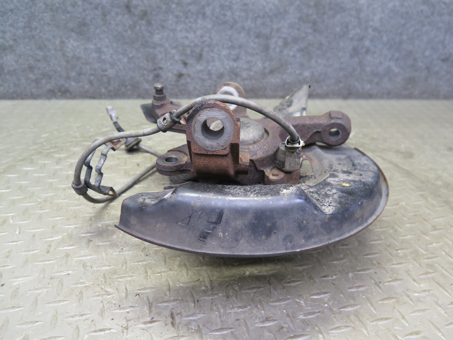 89-92 Toyota Supra MA70L Front Right Spindle Knuckle Wheel Hub Bearing w ABS OEM
