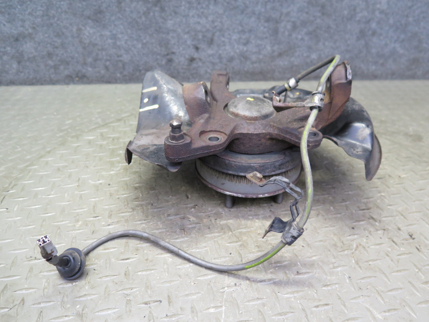 89-92 Toyota Supra MA70L Front Right Spindle Knuckle Wheel Hub Bearing w ABS OEM