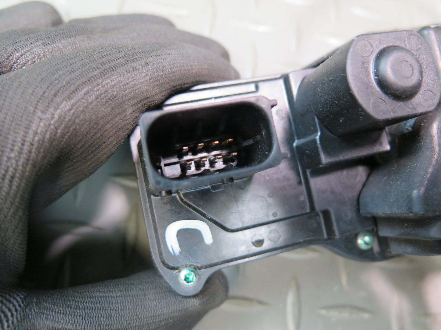 2004-2009 Cadillac XLR Right Passenger Side Door Lock Latch W/ Handle & Cable