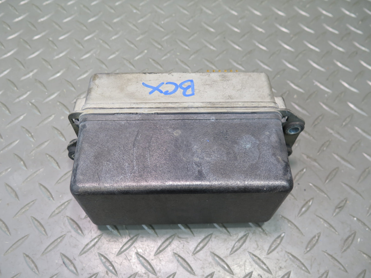 2004-2005 Cadillac XLR Adaptive Cruise Control Distance Radar Sensor Module
