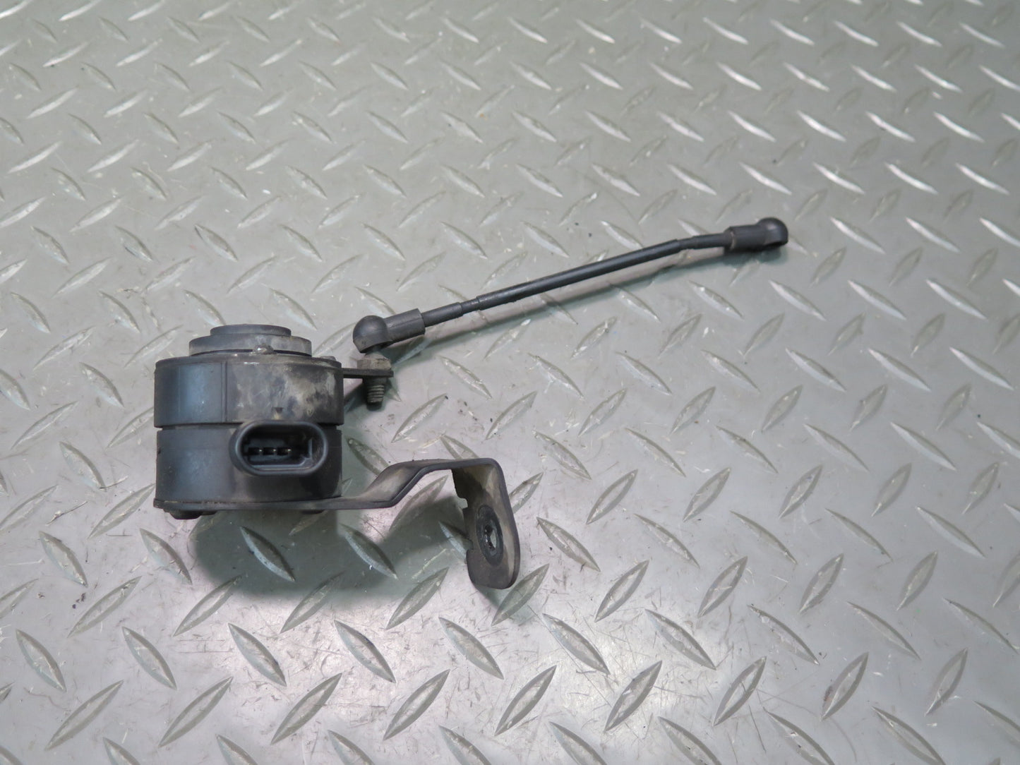 2004-2009 Cadillac XLR Rear Suspension Level Height Sensor Set