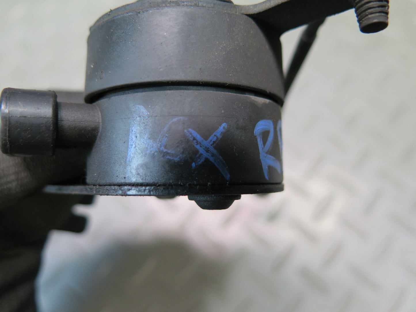 2004-2009 Cadillac XLR Rear Suspension Level Height Sensor Set