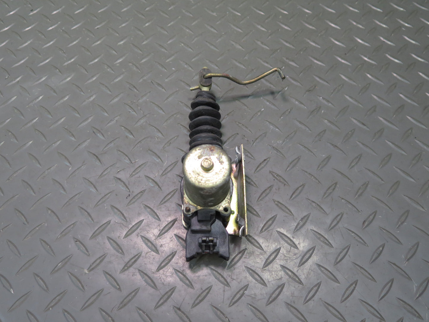 84-93 Chevrolet Corvette C4 Right Door Lock Latch Actuator Motor OEM