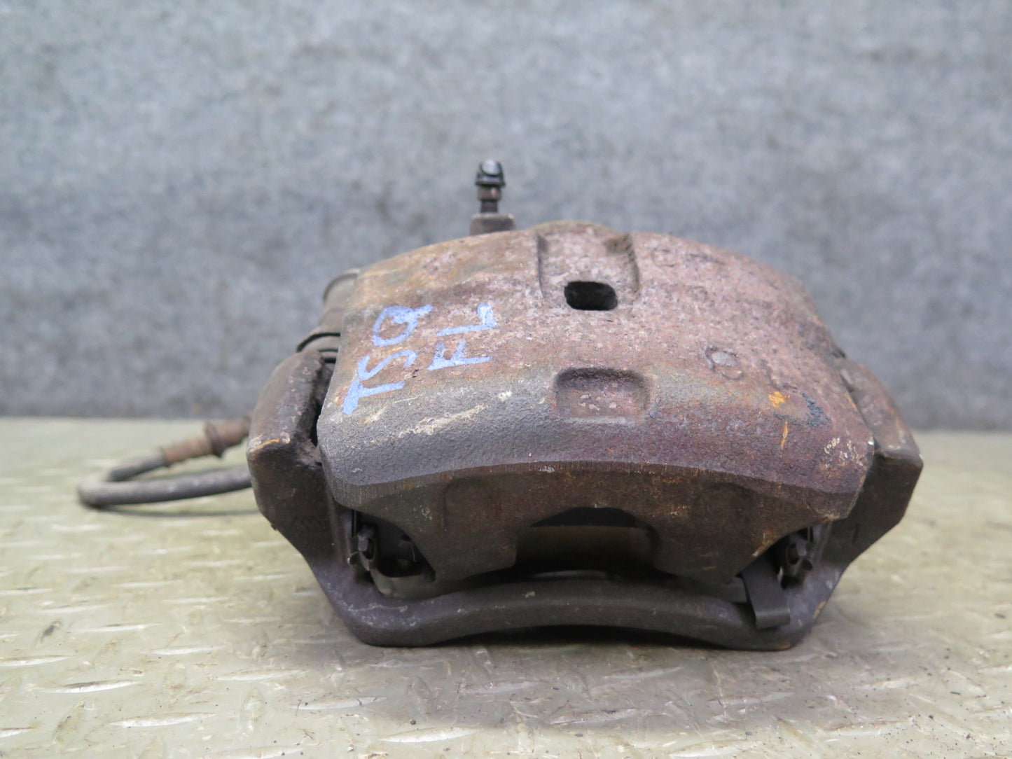 86-90 Toyota Supra MA70L Set of 2 Front Left & Right Brake Caliper 59K Miles OEM