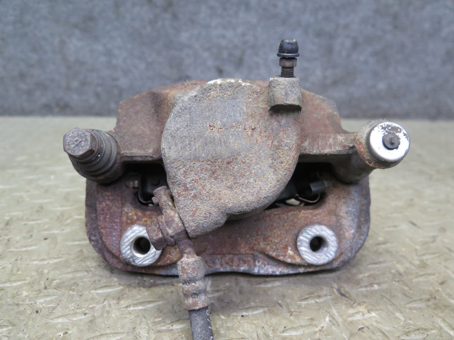 86-90 Toyota Supra MA70L Set of 2 Front Left & Right Brake Caliper 59K Miles OEM