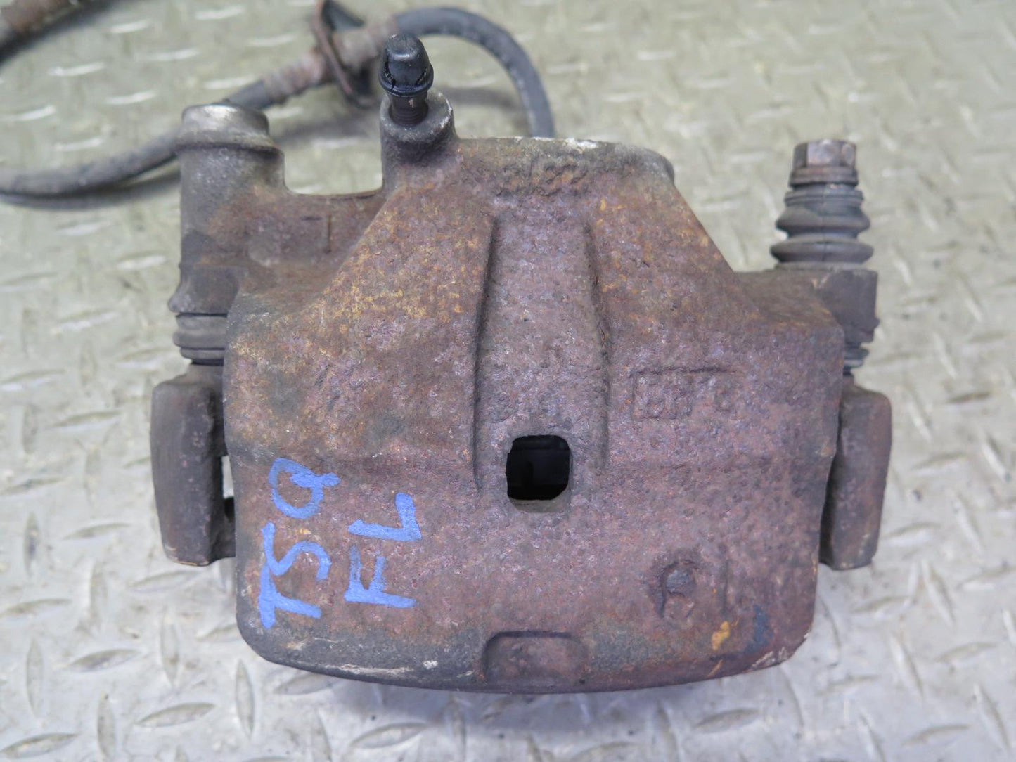 86-90 Toyota Supra MA70L Set of 2 Front Left & Right Brake Caliper 59K Miles OEM