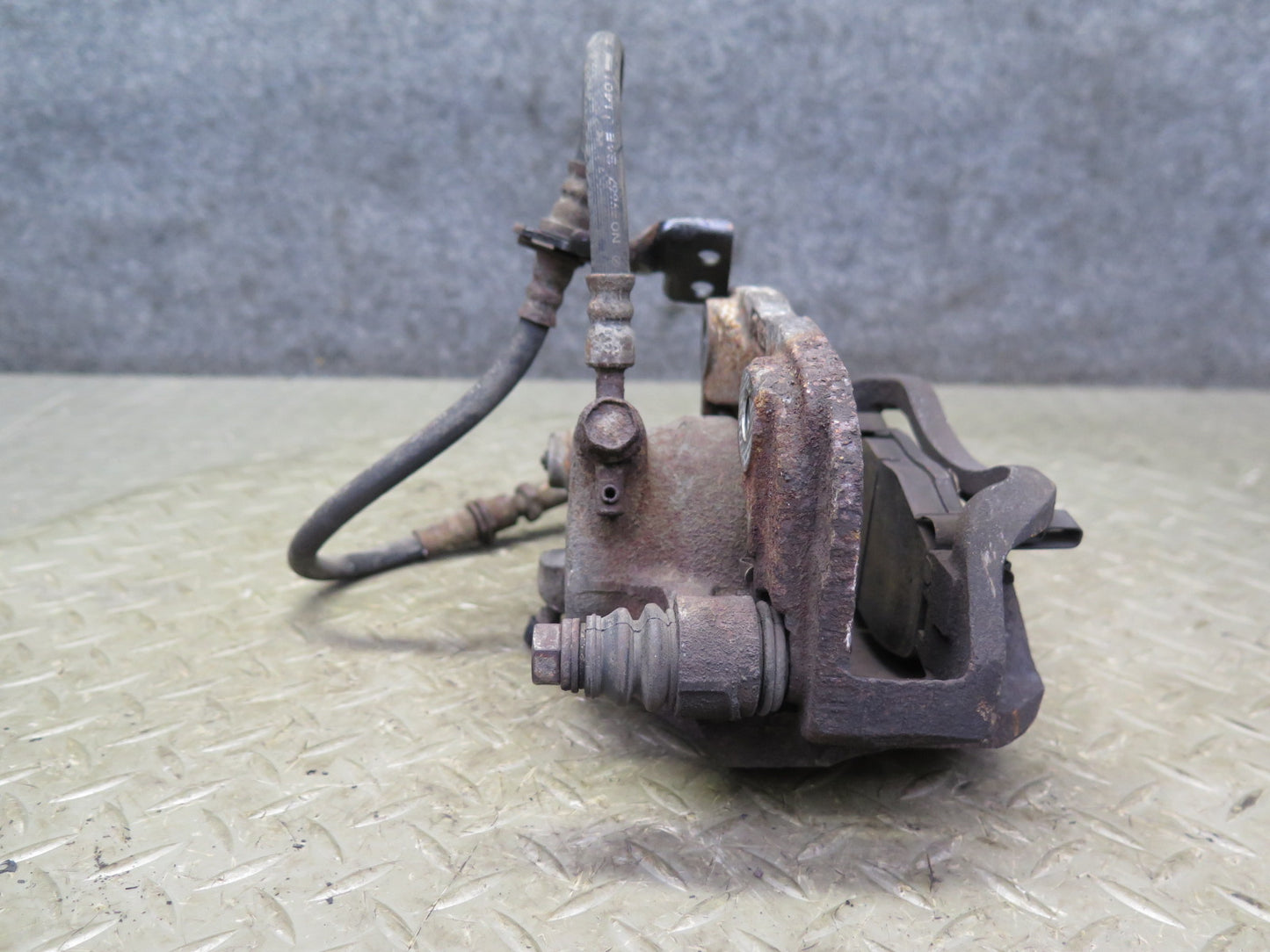 86-90 Toyota Supra MA70L Set of 2 Front Left & Right Brake Caliper 59K Miles OEM