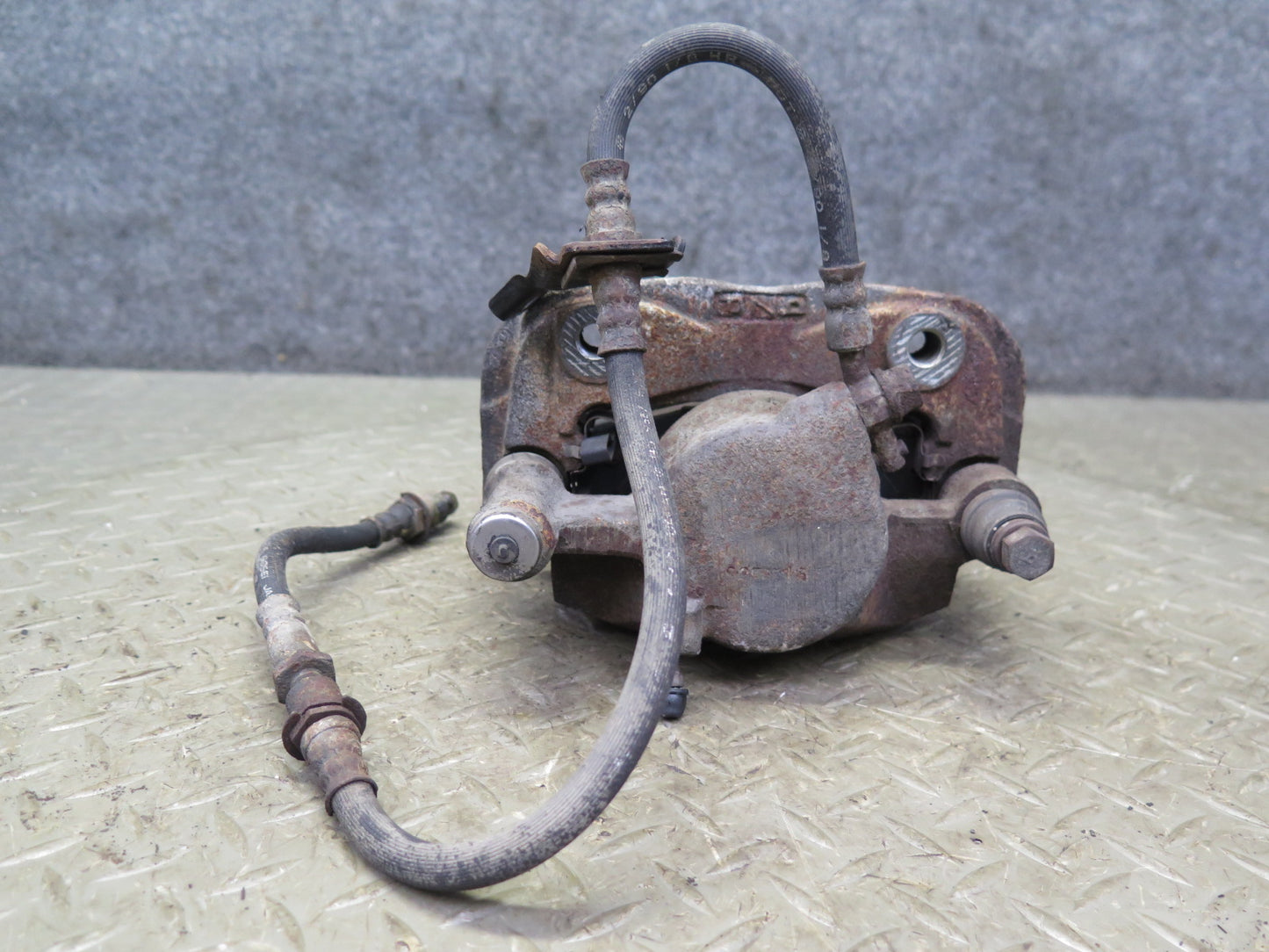 86-90 Toyota Supra MA70L Set of 2 Front Left & Right Brake Caliper 59K Miles OEM