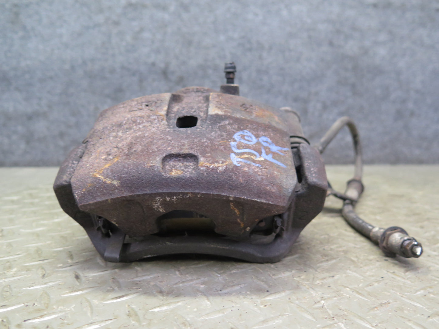 86-90 Toyota Supra MA70L Set of 2 Front Left & Right Brake Caliper 59K Miles OEM