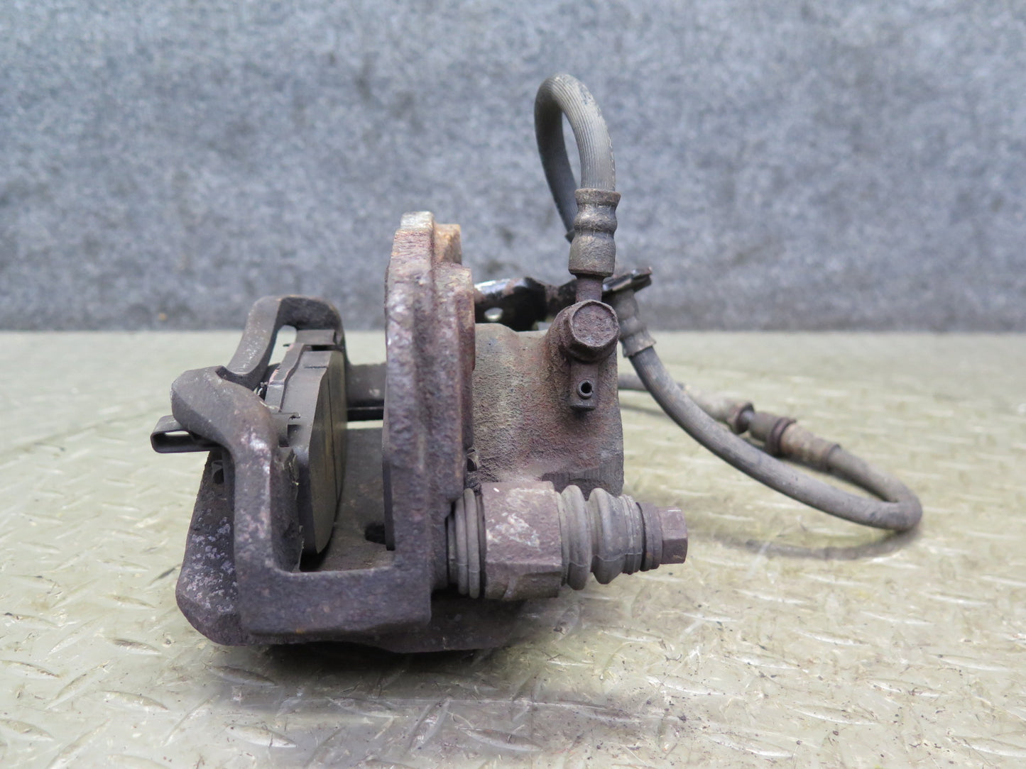 86-90 Toyota Supra MA70L Set of 2 Front Left & Right Brake Caliper 59K Miles OEM
