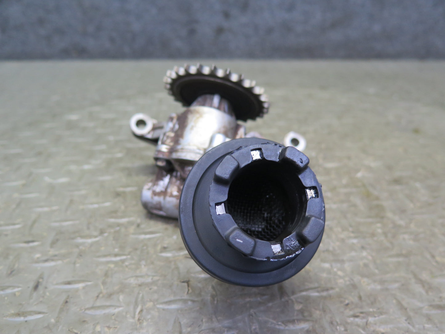 81-85 Mercedes R107 380SL M116.962 Engine Oil Pump OEM