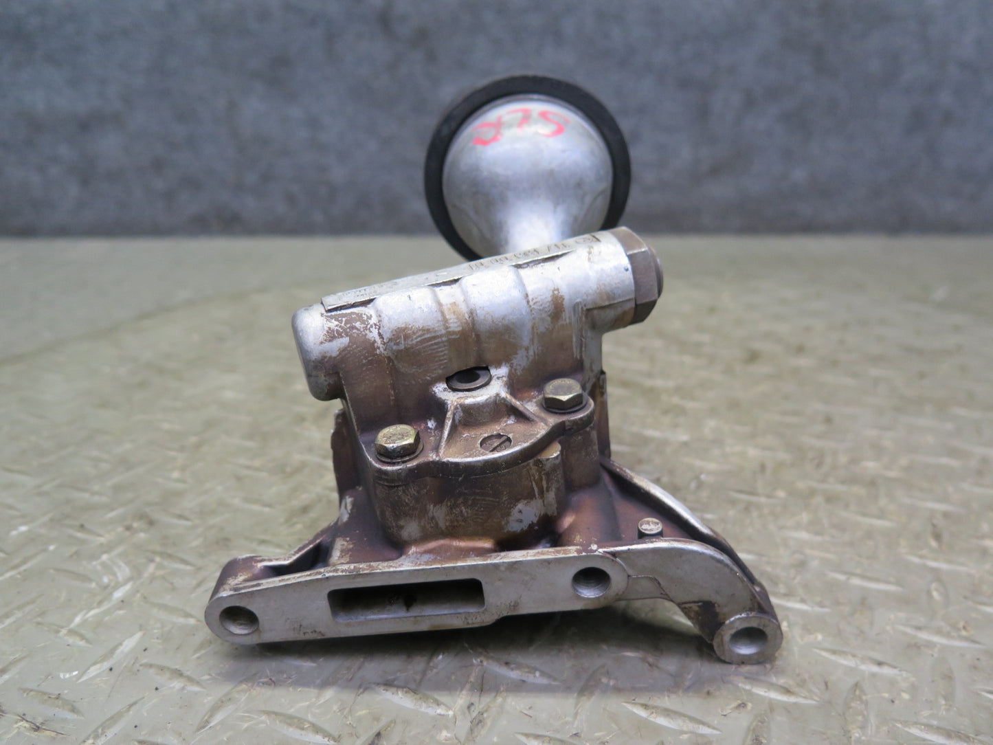 81-85 Mercedes R107 380SL M116.962 Engine Oil Pump OEM