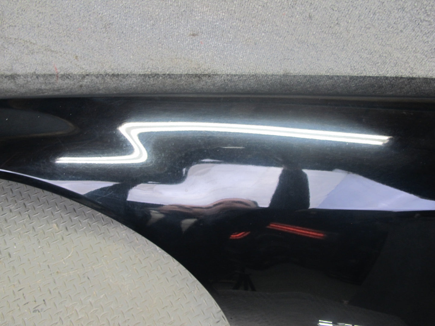 2004-2009 Cadillac XLR Front Left Driver Side Fender Panel Cover Shell Black