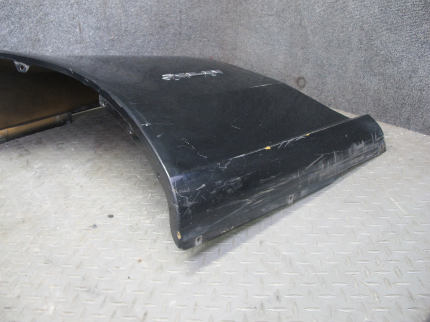 2004-2009 Cadillac XLR Front Left Driver Side Fender Panel Cover Shell Black