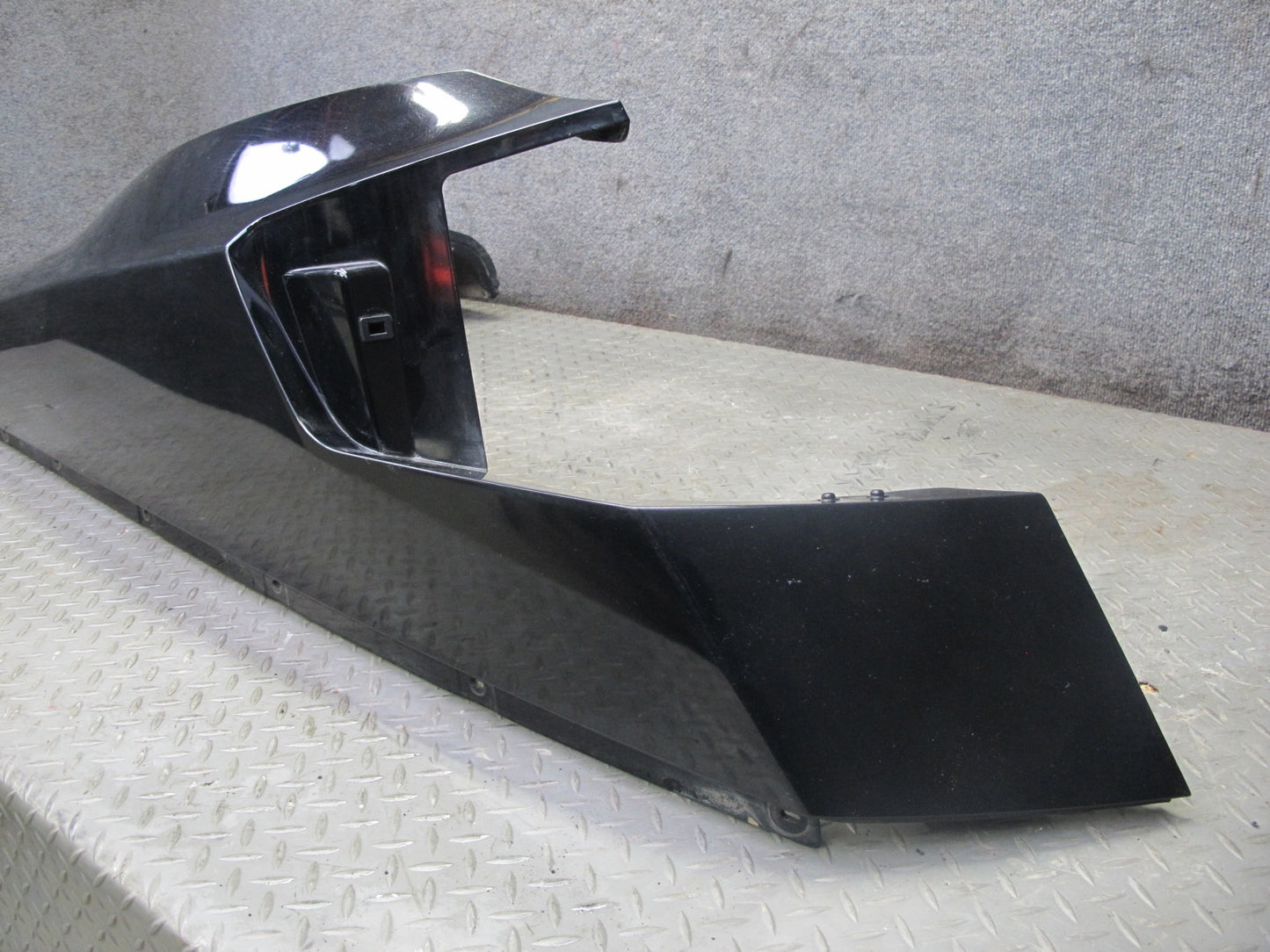 2004-2009 Cadillac XLR Front Left Driver Side Fender Panel Cover Shell Black