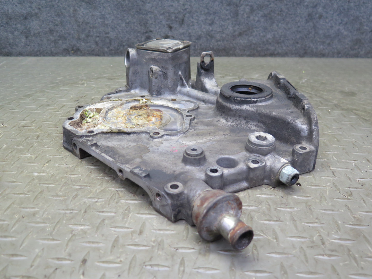 81-85 Mercedes R107 380SL M116 Engine Front Cover Plate 1160152001 OEM