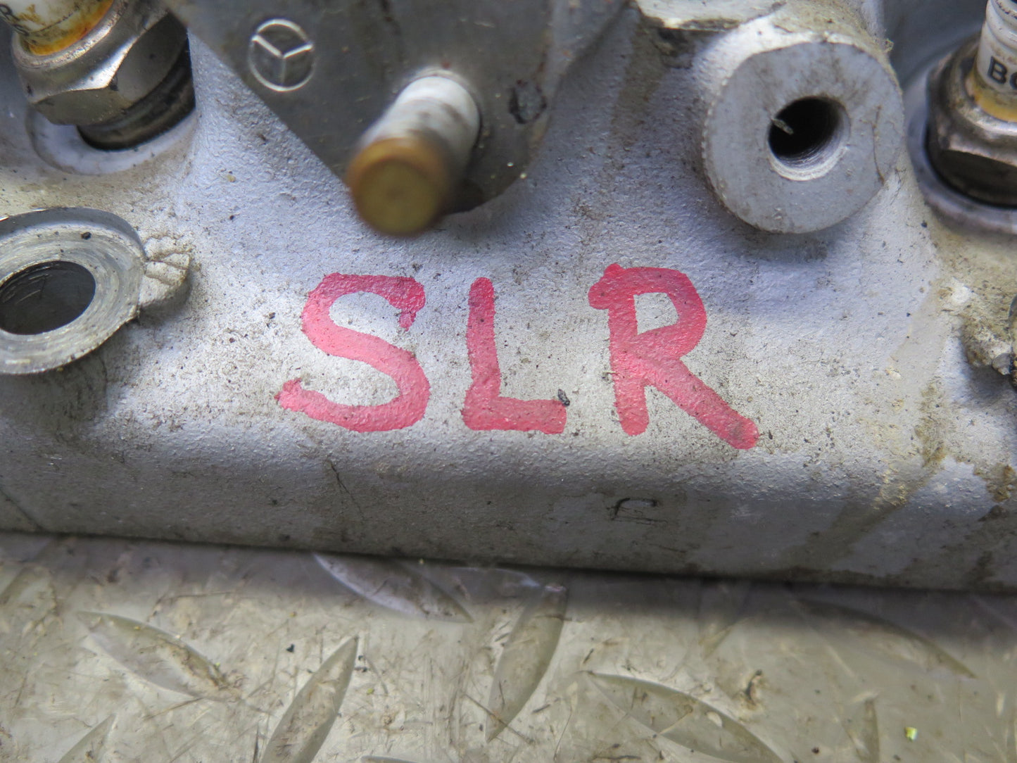 81-85 Mercedes R107 380SL M116 116.962 Engine Right Cylinder Head OEM