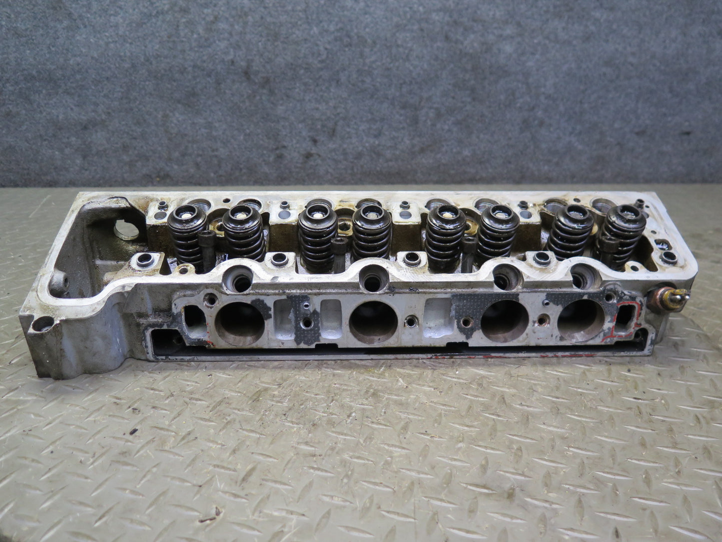 81-85 Mercedes R107 380SL M116 116.962 Engine Right Cylinder Head OEM