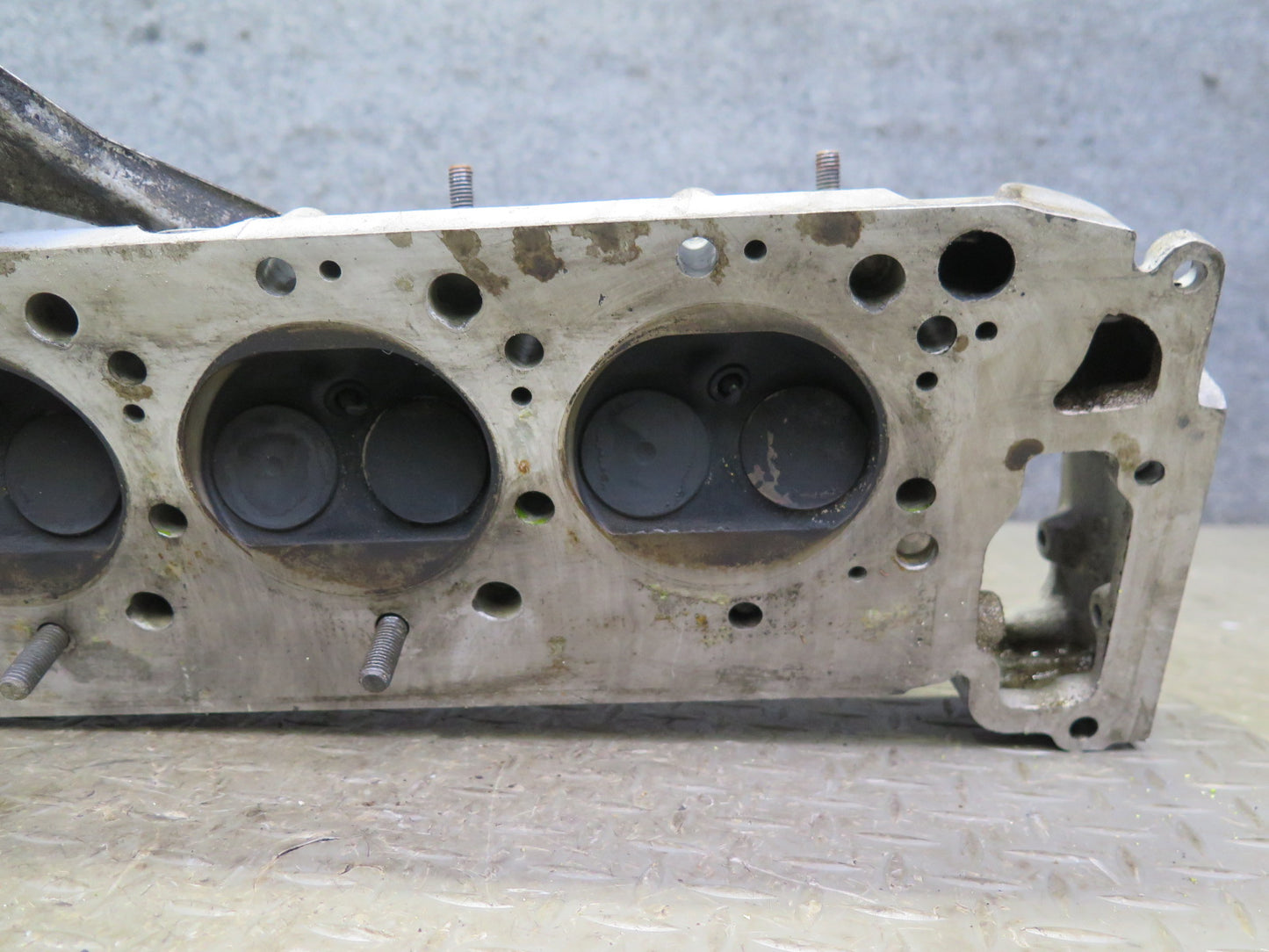 81-85 Mercedes R107 380SL M116 116.962 Engine Right Cylinder Head OEM