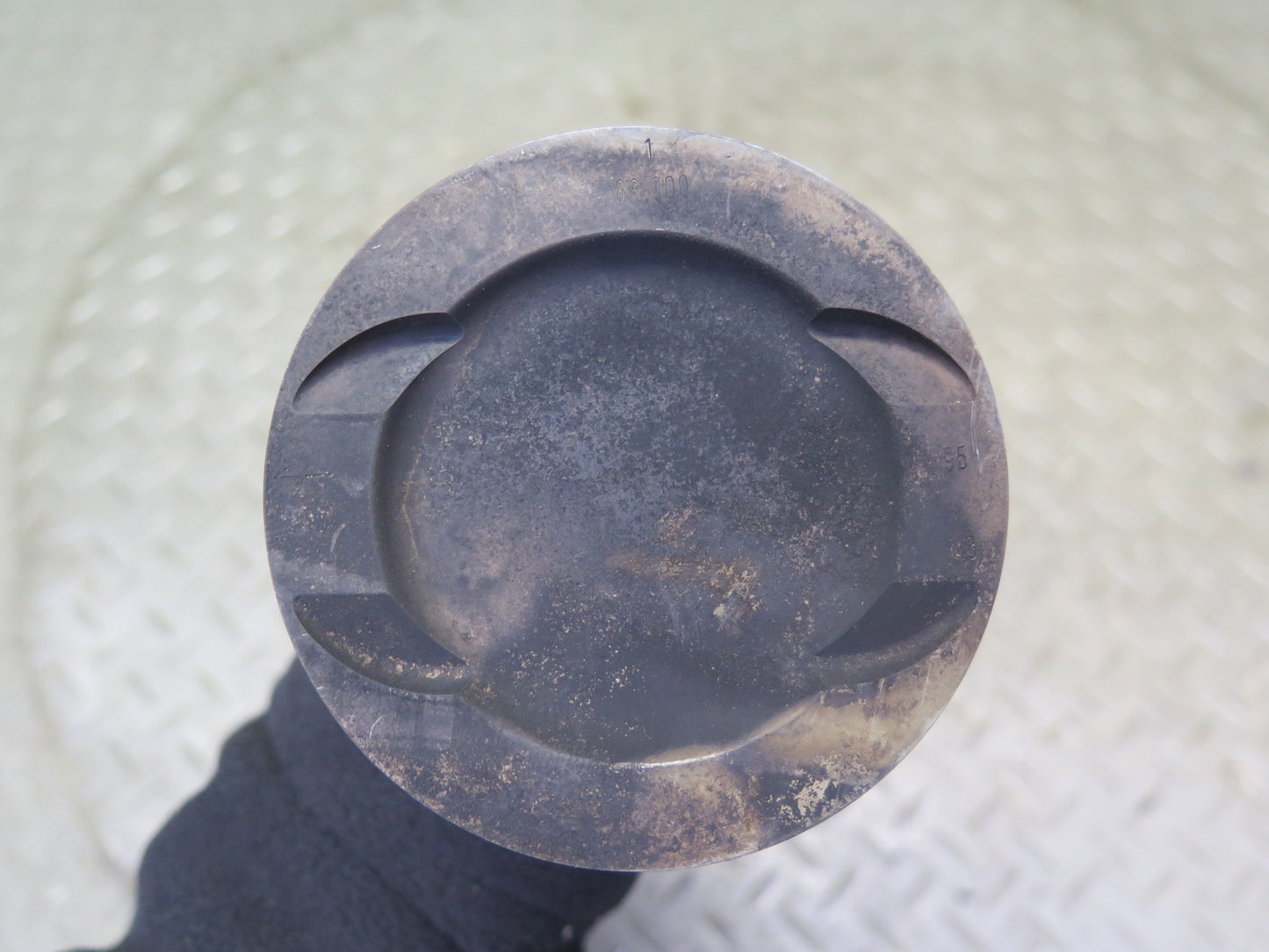 81-85 Mercedes R107 380SL M116 116.962 Set of 8 Piston Connecting Rod OEM