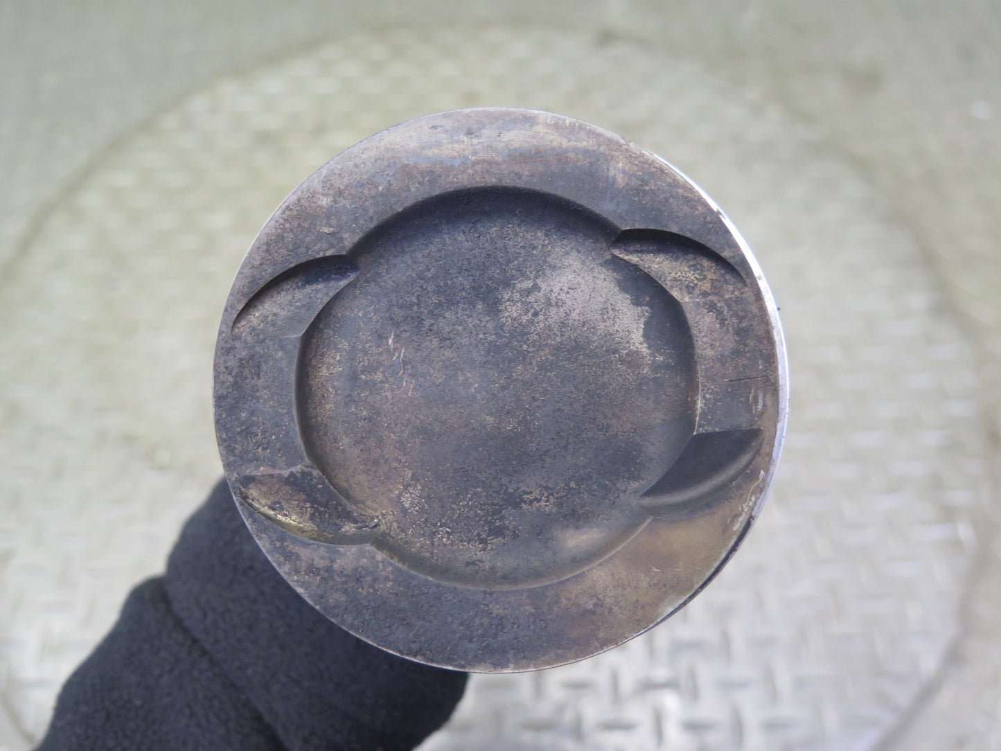 81-85 Mercedes R107 380SL M116 116.962 Set of 8 Piston Connecting Rod OEM