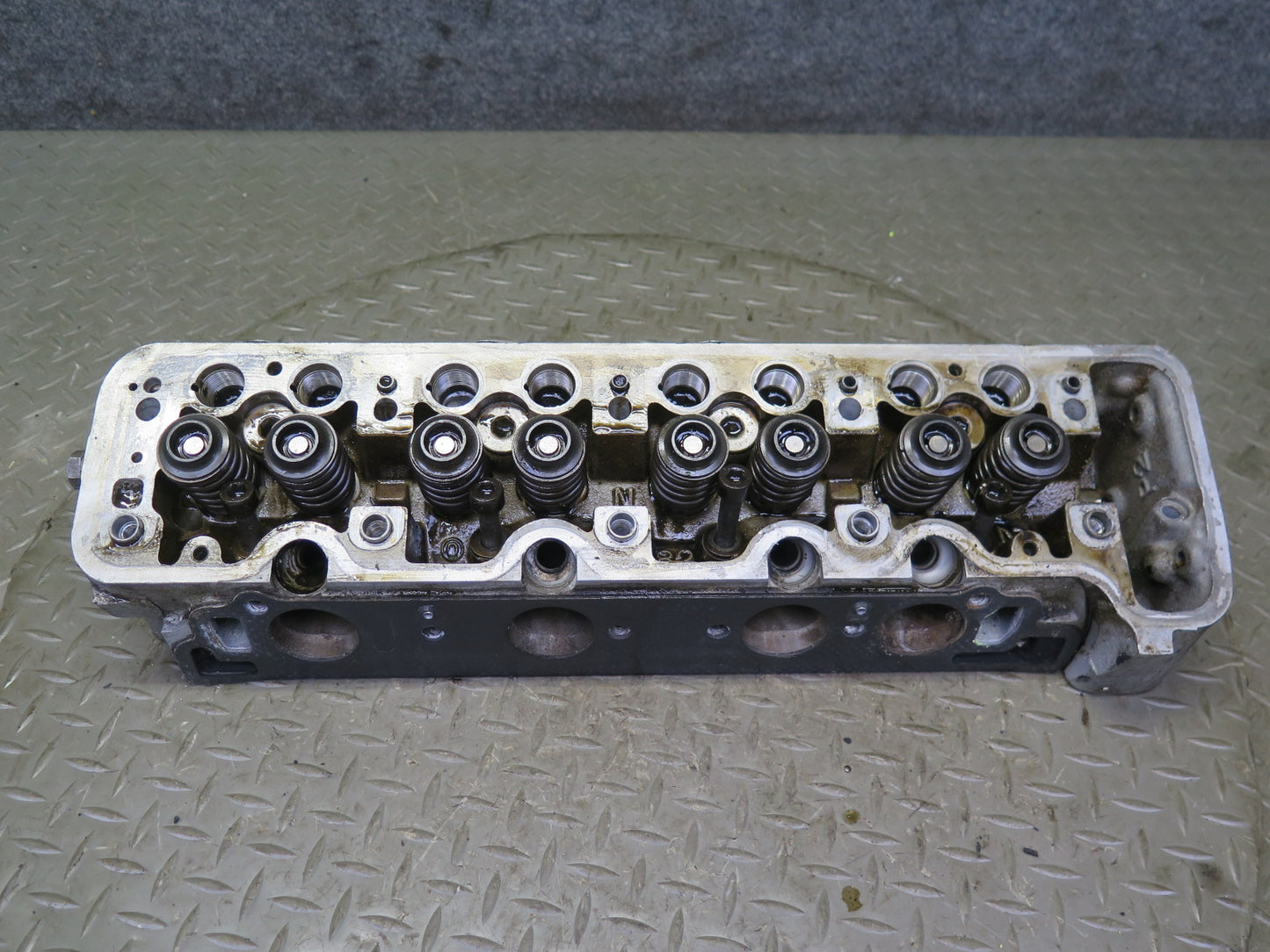 81-85 Mercedes R107 380SL M116 116.962 Engine Left Cylinder Head OEM