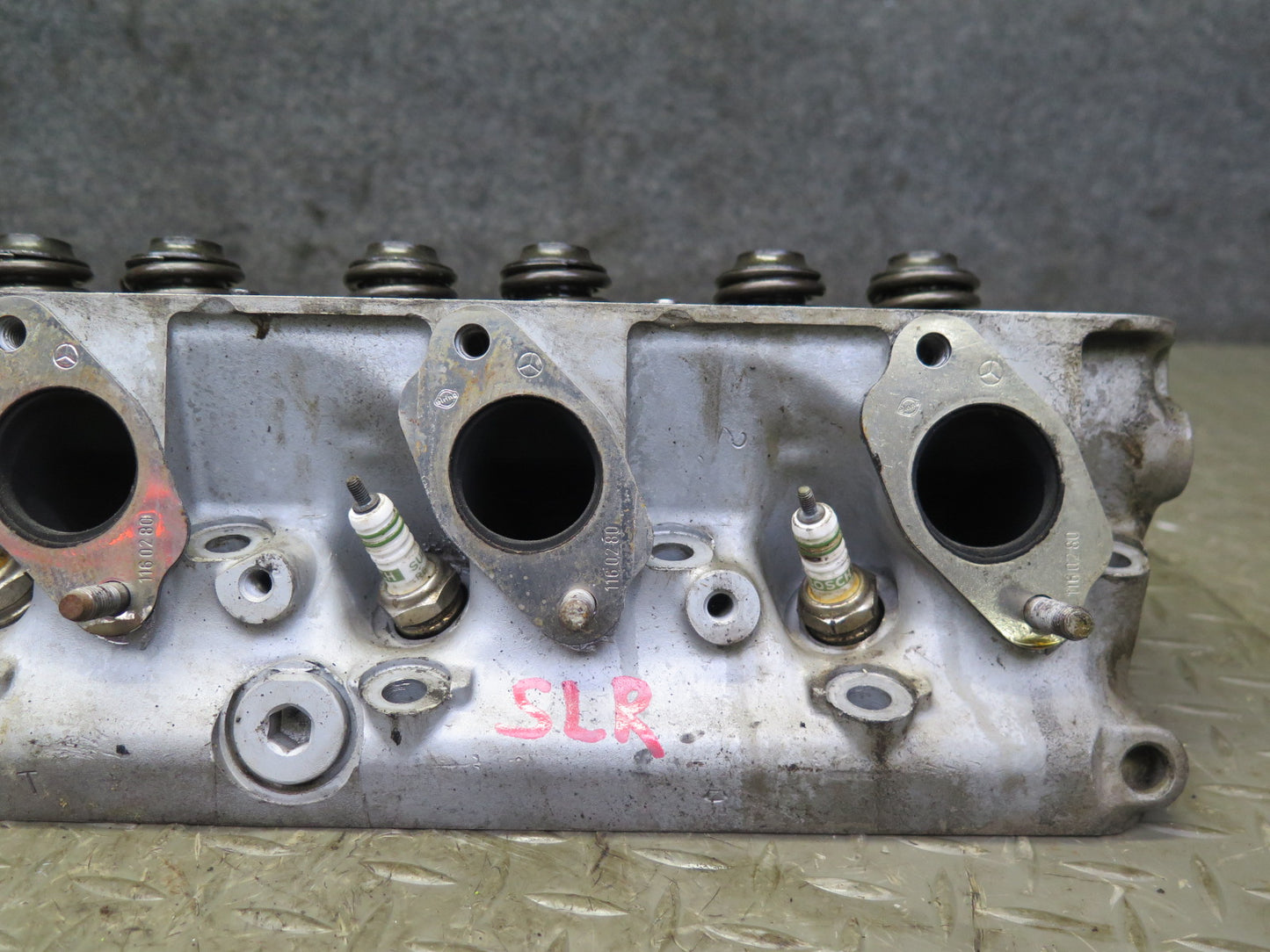 81-85 Mercedes R107 380SL M116 116.962 Engine Left Cylinder Head OEM