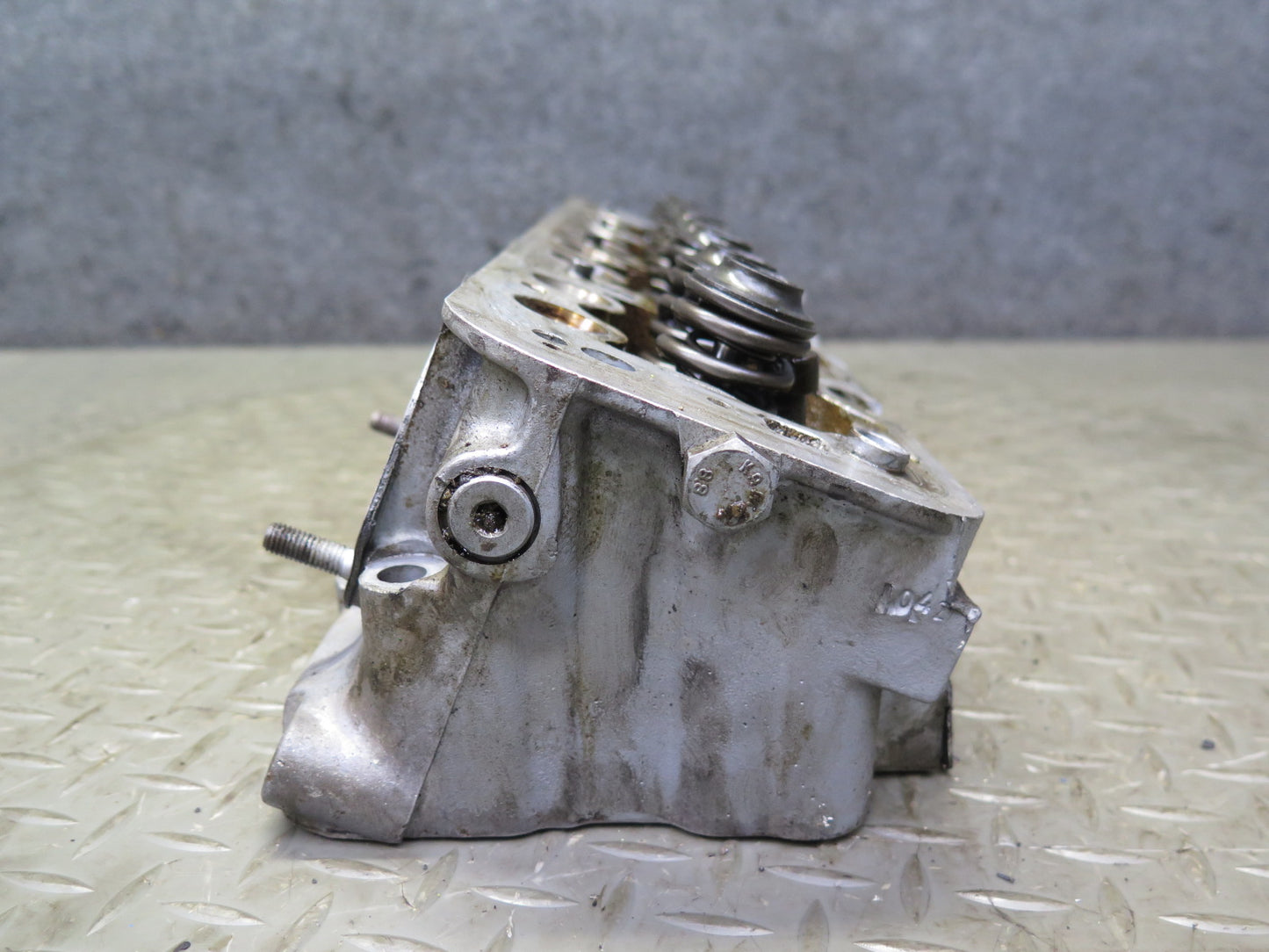 81-85 Mercedes R107 380SL M116 116.962 Engine Left Cylinder Head OEM