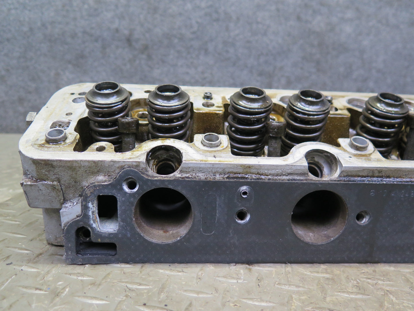81-85 Mercedes R107 380SL M116 116.962 Engine Left Cylinder Head OEM