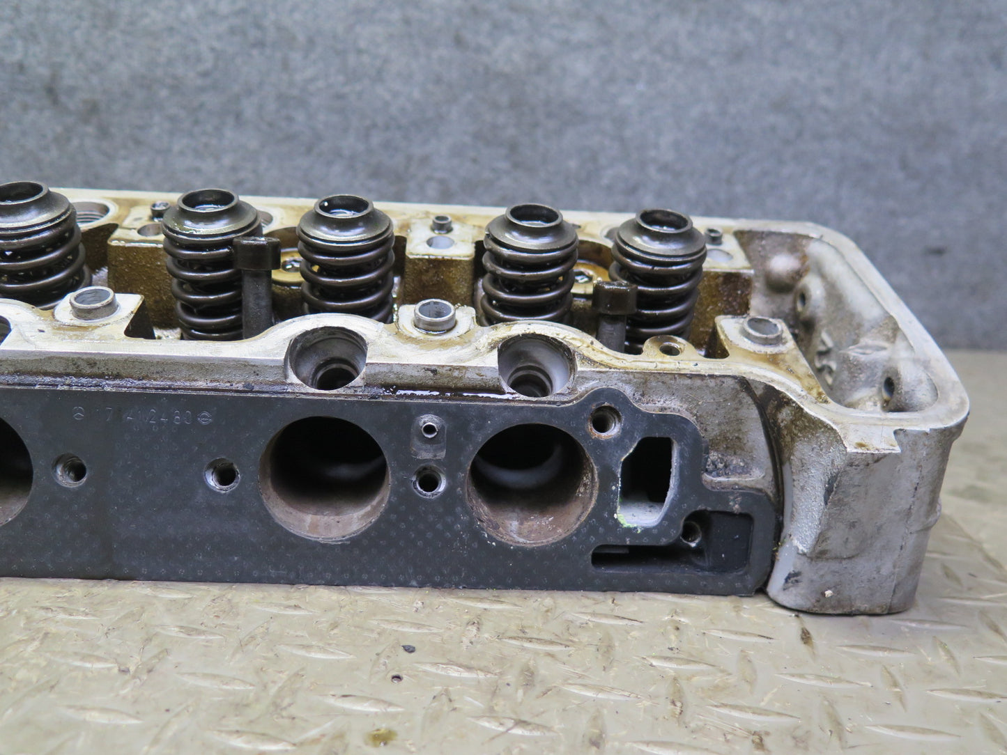 81-85 Mercedes R107 380SL M116 116.962 Engine Left Cylinder Head OEM