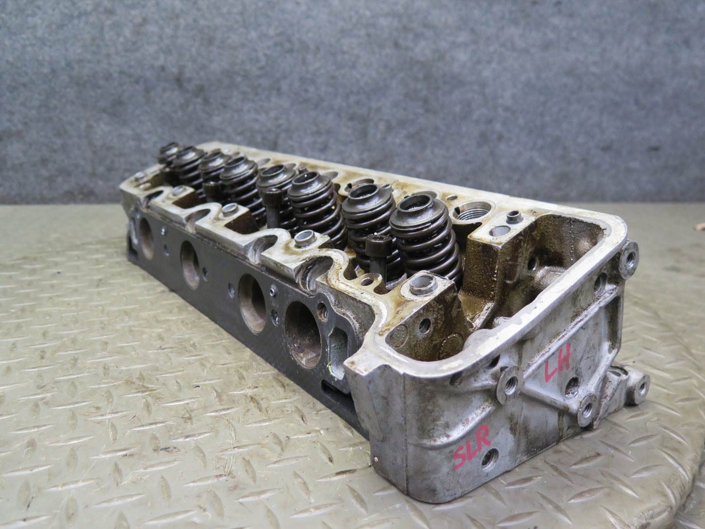 81-85 Mercedes R107 380SL M116 116.962 Engine Left Cylinder Head OEM