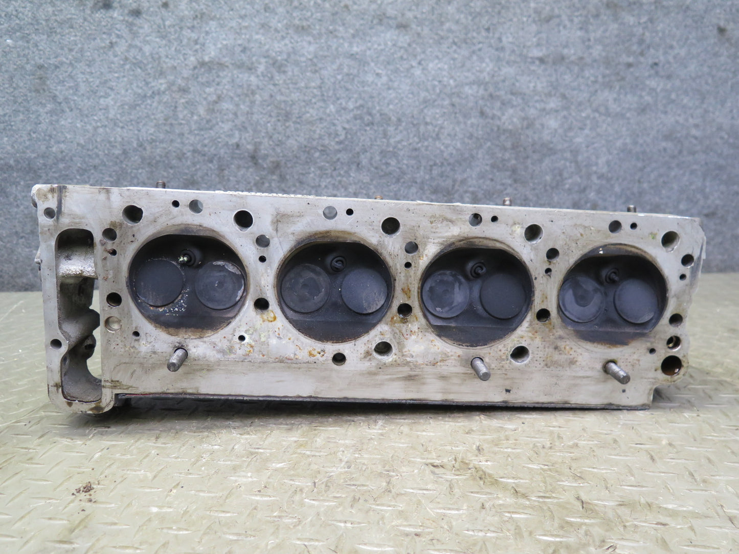 81-85 Mercedes R107 380SL M116 116.962 Engine Left Cylinder Head OEM