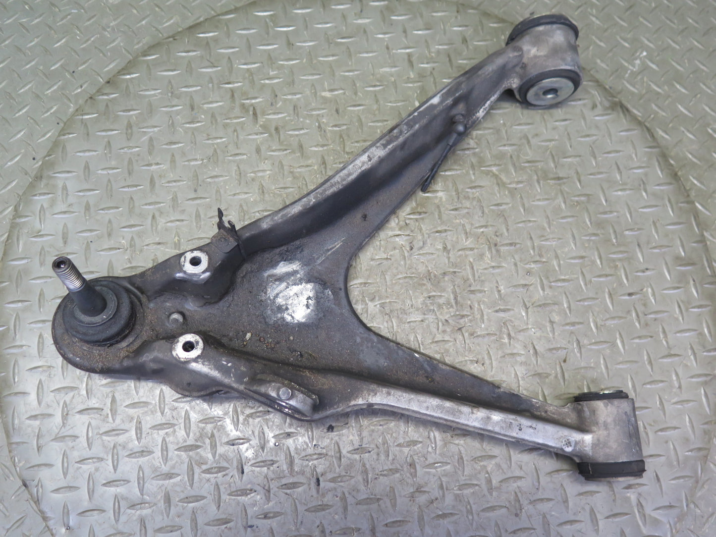 2004-2009 Cadillac XLR Front Right Suspension Lower & Upper Control Arm Set