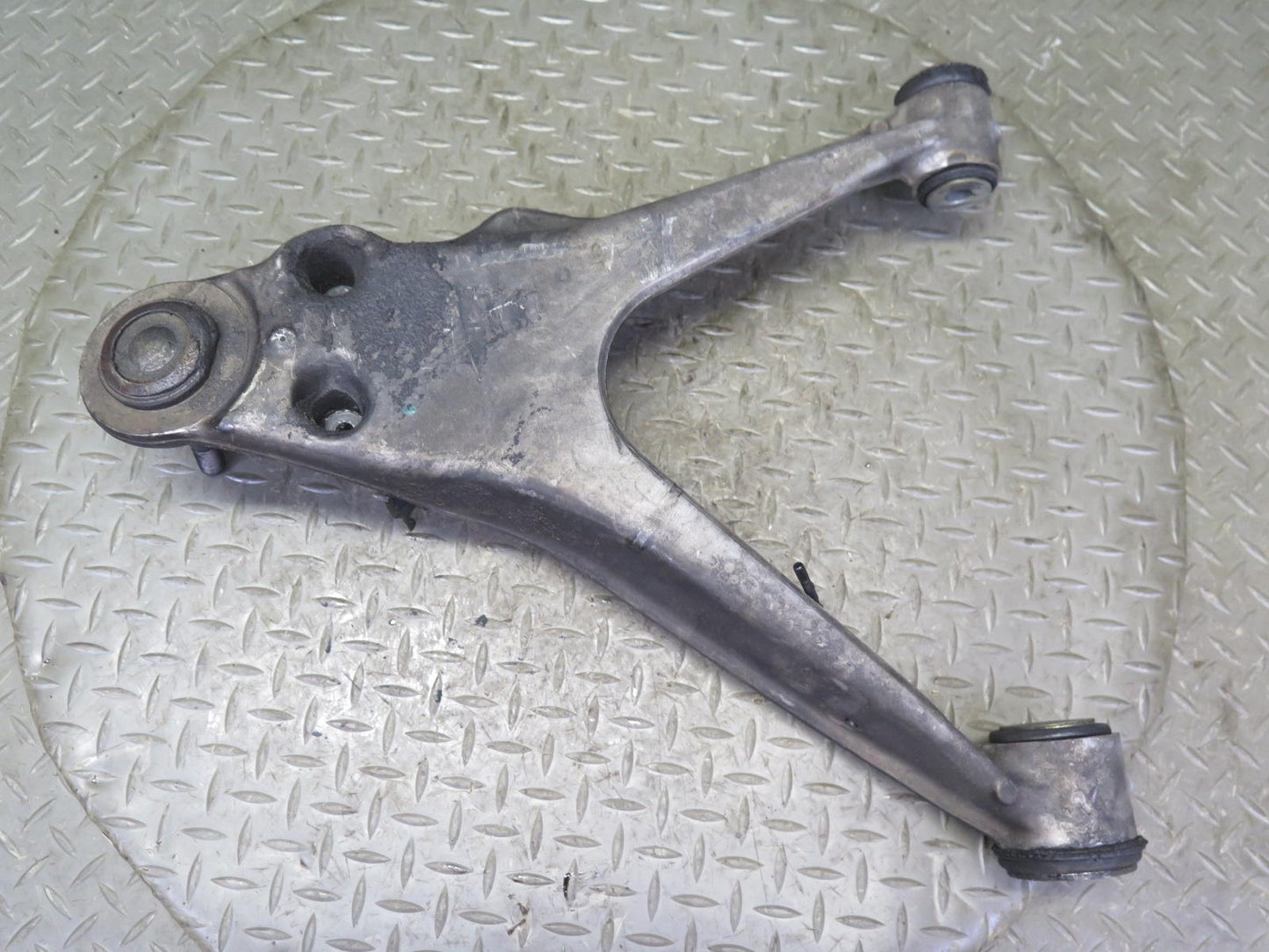 2004-2009 Cadillac XLR Front Right Suspension Lower & Upper Control Arm Set