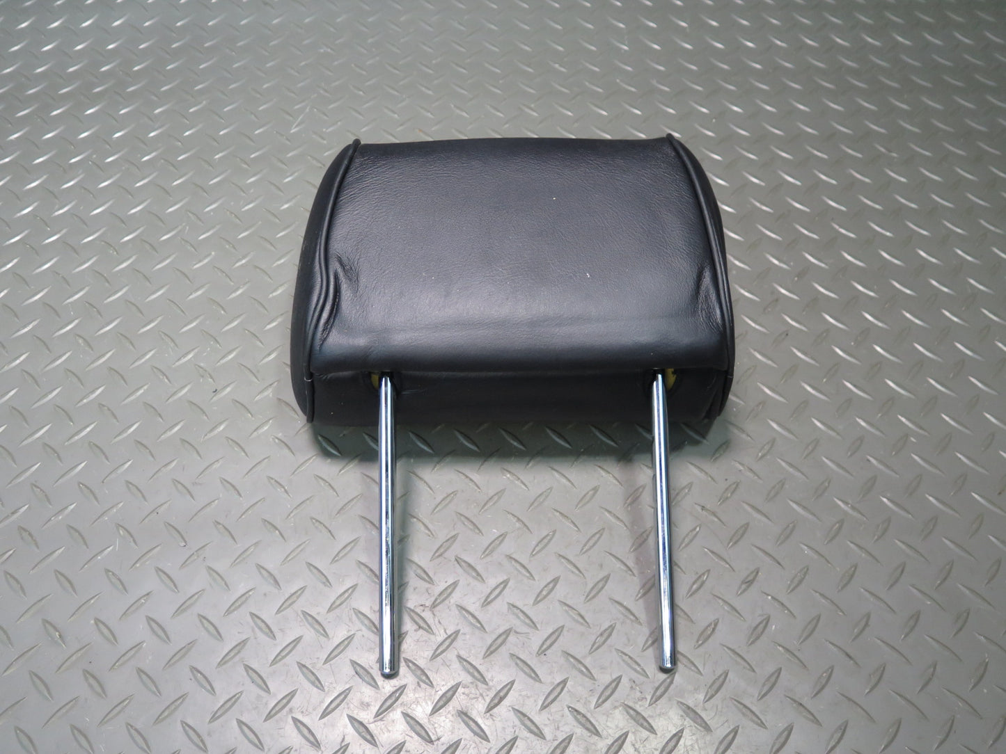 98-05 Lexus UZS161L GS300 GS400 GS430 Set of 3 Rear Seat Leather Headrest OEM